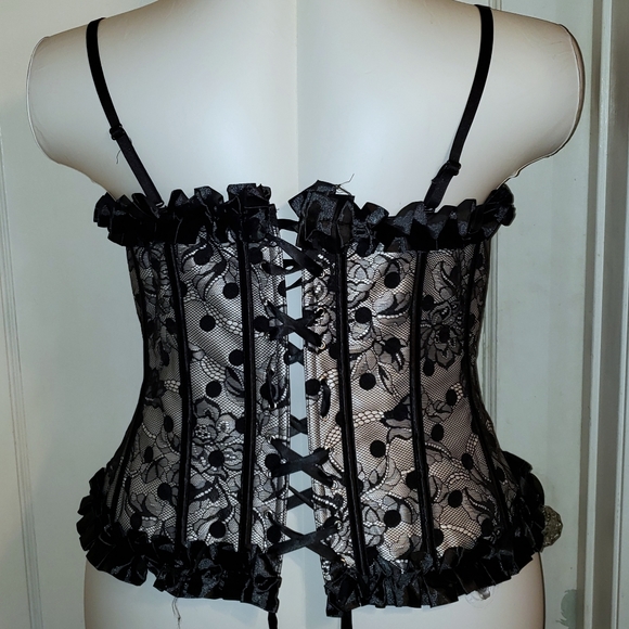 Plus Size White black polka dot ruffled corset 18 - Picture 3 of 8